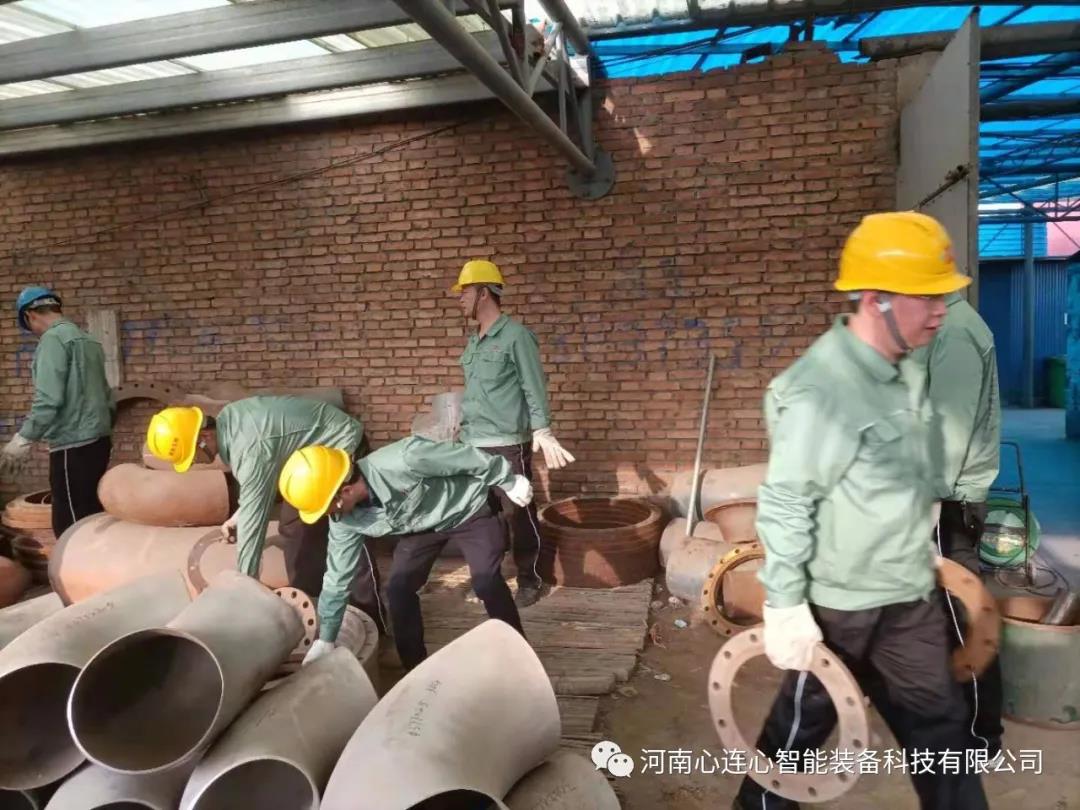 心連心智能裝備黨支部開展到“生產(chǎn)中去！”活動